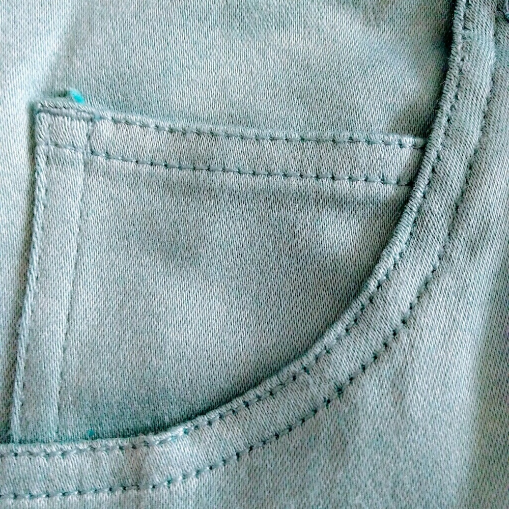 EUROPA size 8 blue mini skirt with pockets